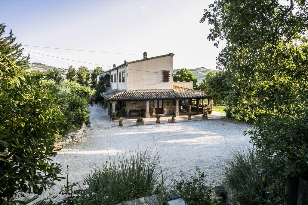 Agriturismo Col Morino Bed and Breakfast Pineto Eksteriør billede